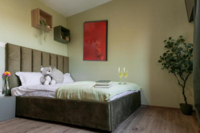 Green Studio Oasis - Quiet, Cozy & Convenient